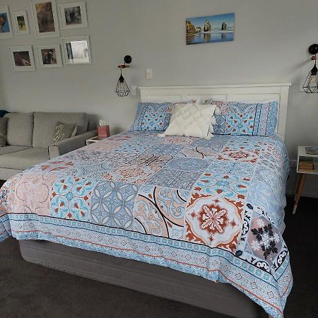Welbourn Accommodation 新普利茅斯 外观 照片