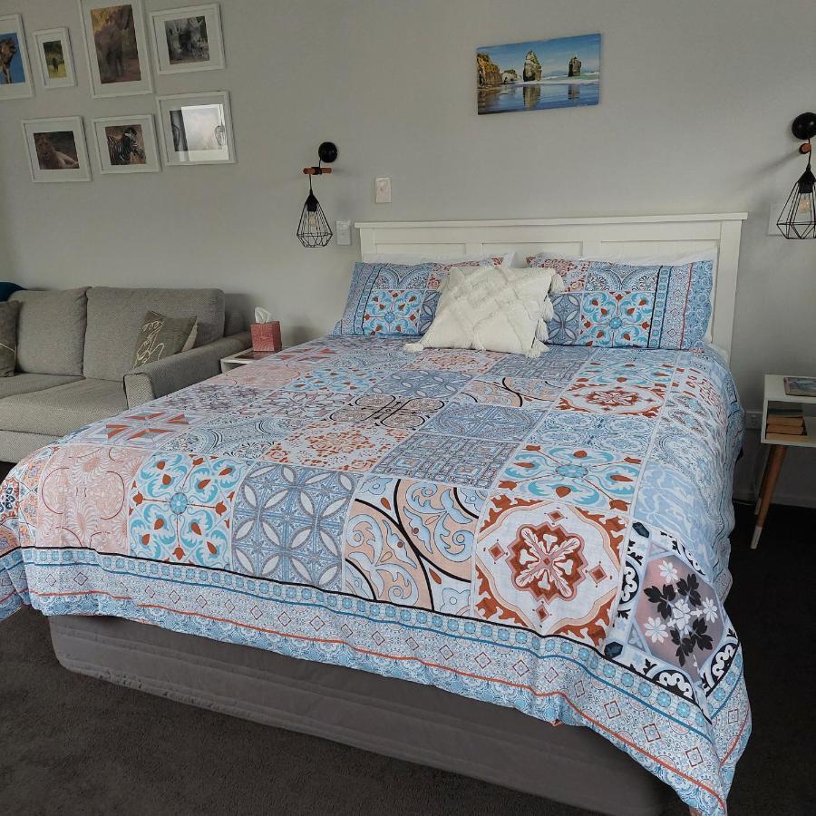 Welbourn Accommodation 新普利茅斯 外观 照片